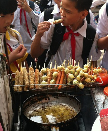 338 20 mon ngon duong pho duoi 10 000 dong tai ha noi 7