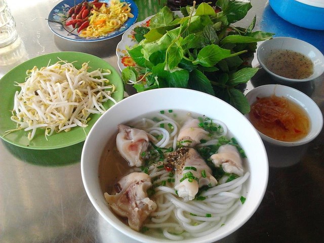 424-2nhung-mon-ngon-tay-ninh-an-mot-lan-la-me