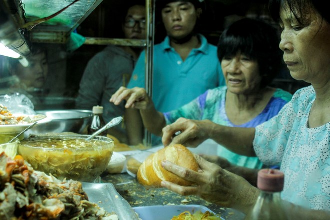 305 quan banh mi khong ten xep hang moi mua duoc o vung tau 2