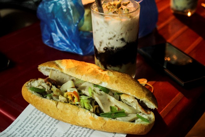 305 quan banh mi khong ten xep hang moi mua duoc o vung tau 5