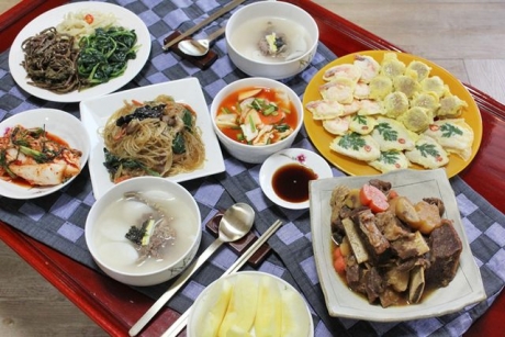 Những món ăn năm mới của người dân khắp châu Á
